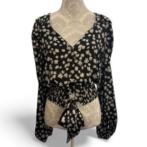 Topshop Long Sleeved Retro Crop Top  Size 6 Dark Blue and White Floral Print EUC